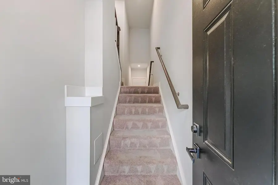 42621 Burbank Ter, Sterling, VA 20166 - #2