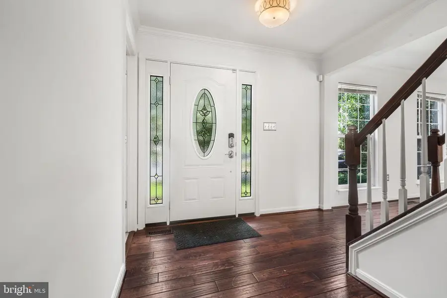 20379 Snowpoint Pl, Ashburn, VA 20147 - #3