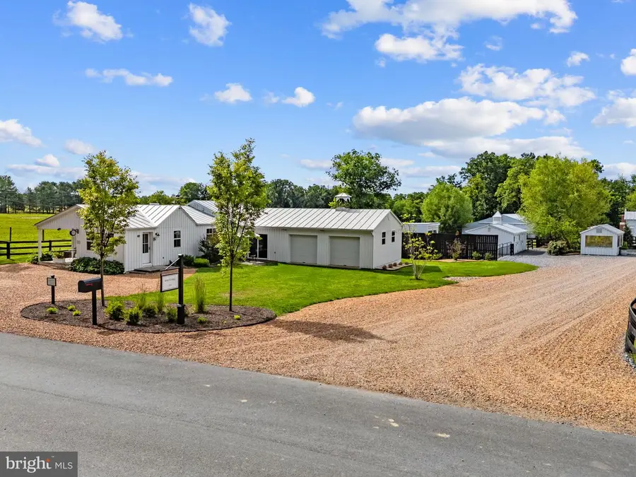 35327 Snake Hill Rd, Middleburg, VA 20117 - #3