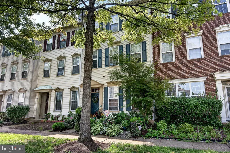 26129 Nimbleton Sq, Chantilly, VA 20152 - #2