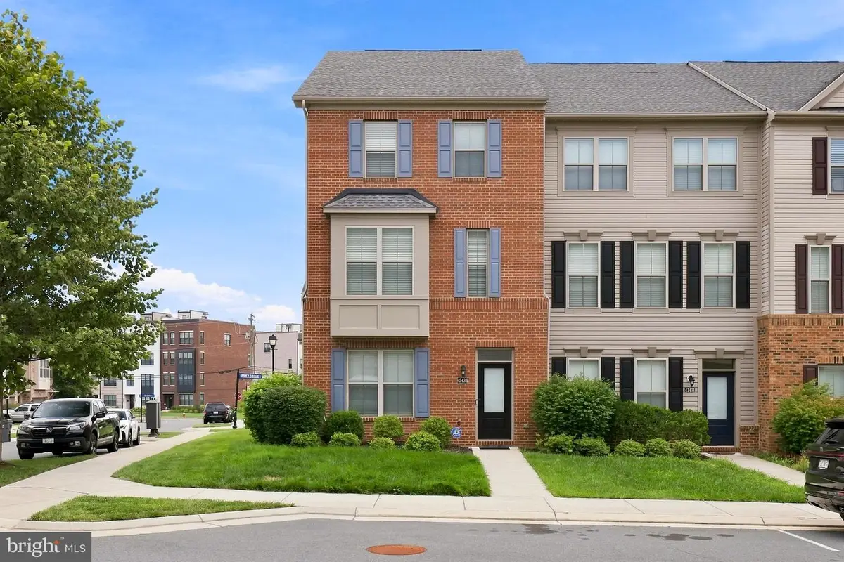 43433 Robey Sq, Ashburn, VA 20148 - #1