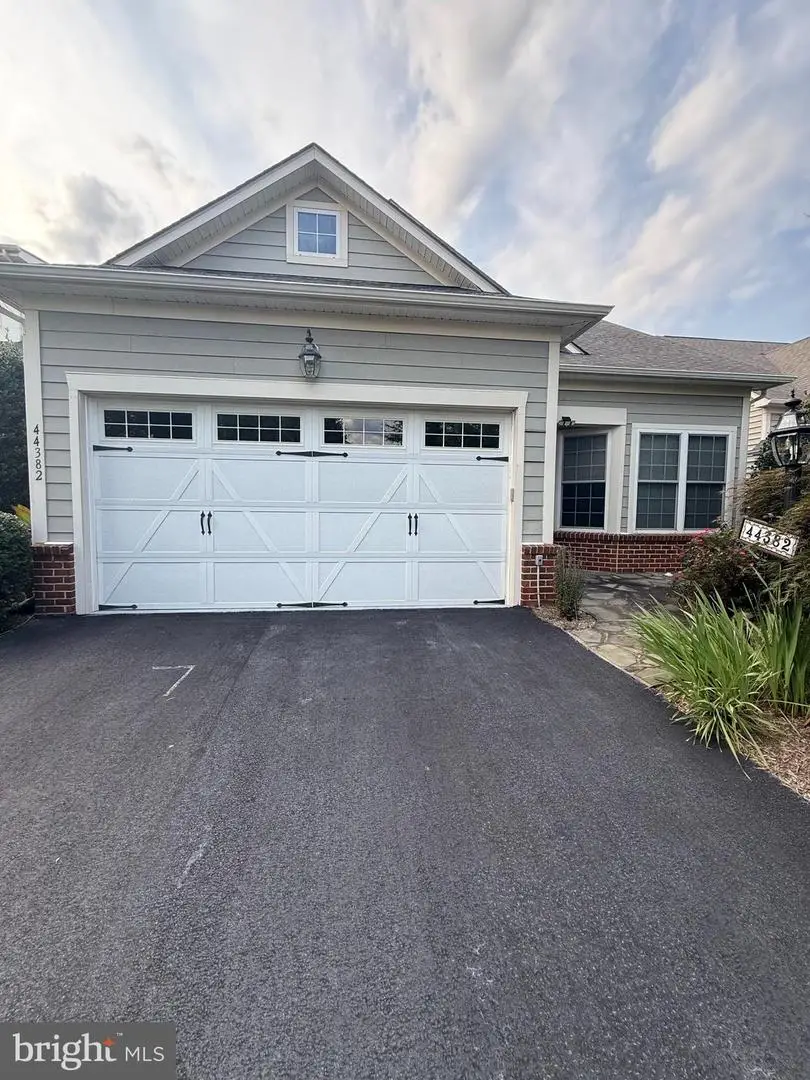 44382 Cedar Heights Dr, Ashburn, VA 20147 - #1