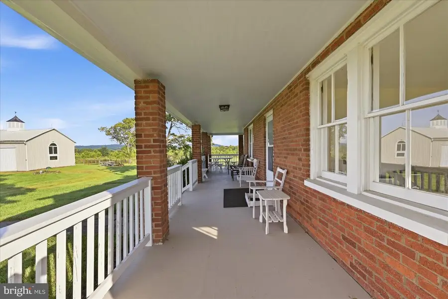 43086 Lucketts Rd, Leesburg, VA 20176 - #3