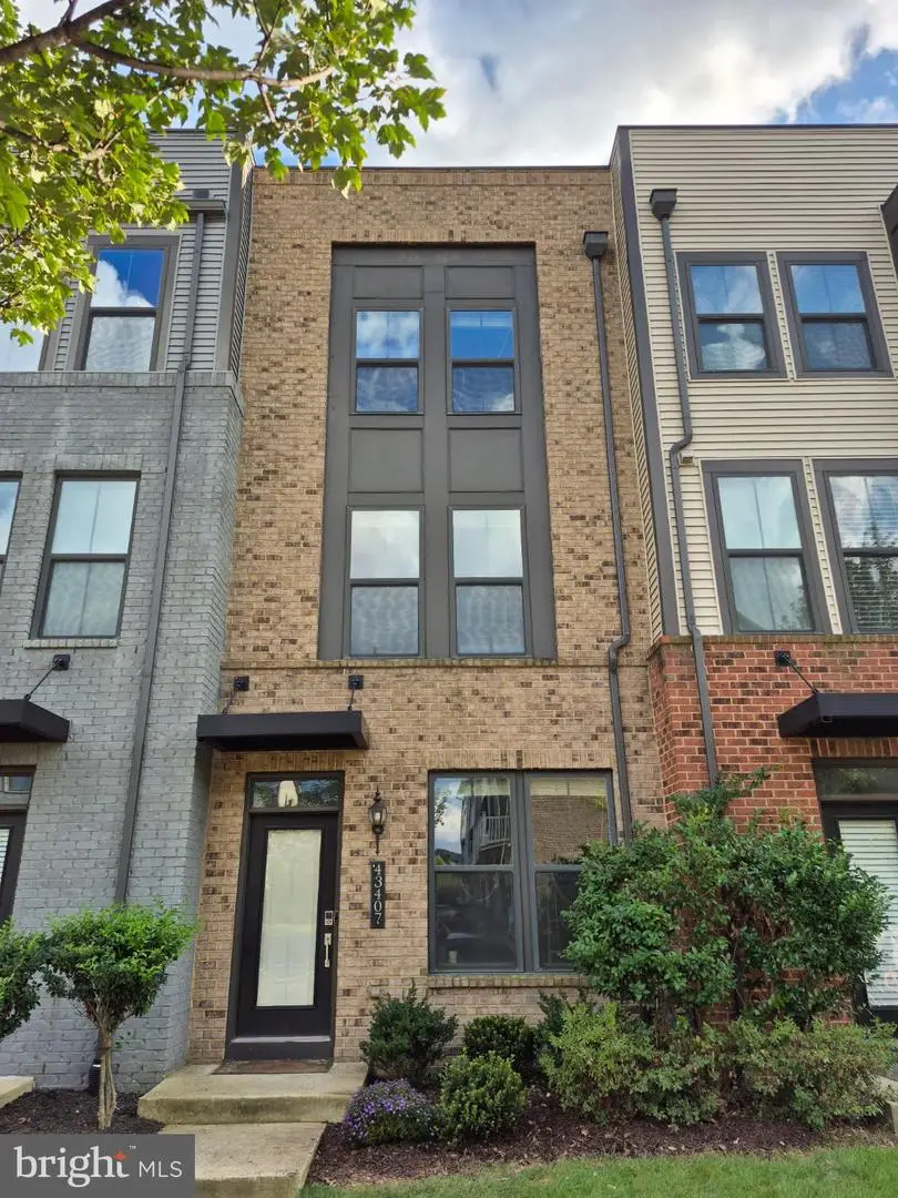 43407 Southland St, Ashburn, VA 20148 - #1