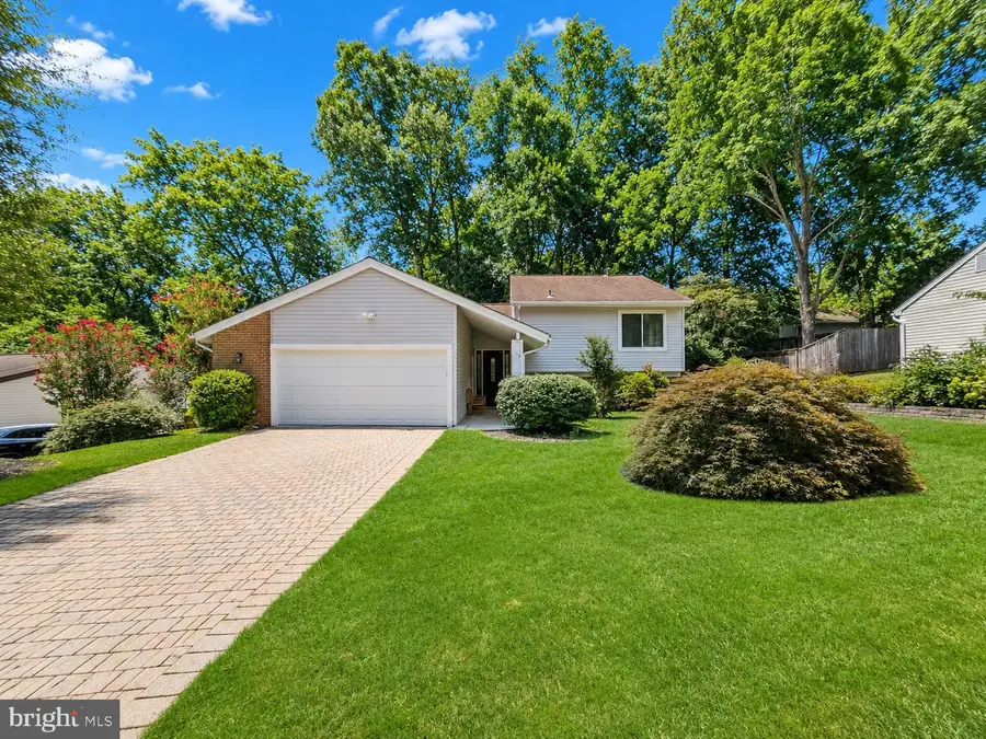 113 Newbury Pl, Sterling, VA 20164 - #2