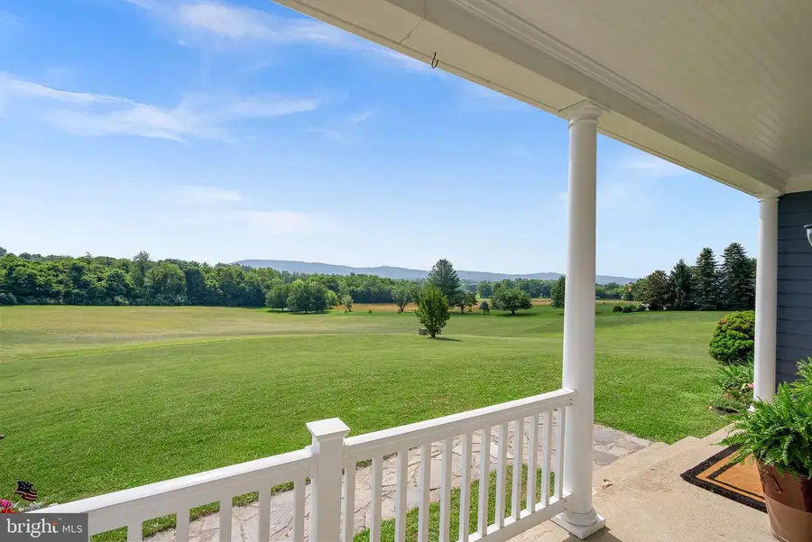 12179 Enfield Ln, Lovettsville, VA 20180 - #2