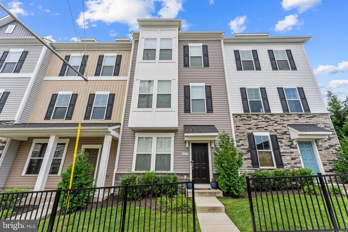 43731 Hay Rd, Ashburn, VA 20147 - #1