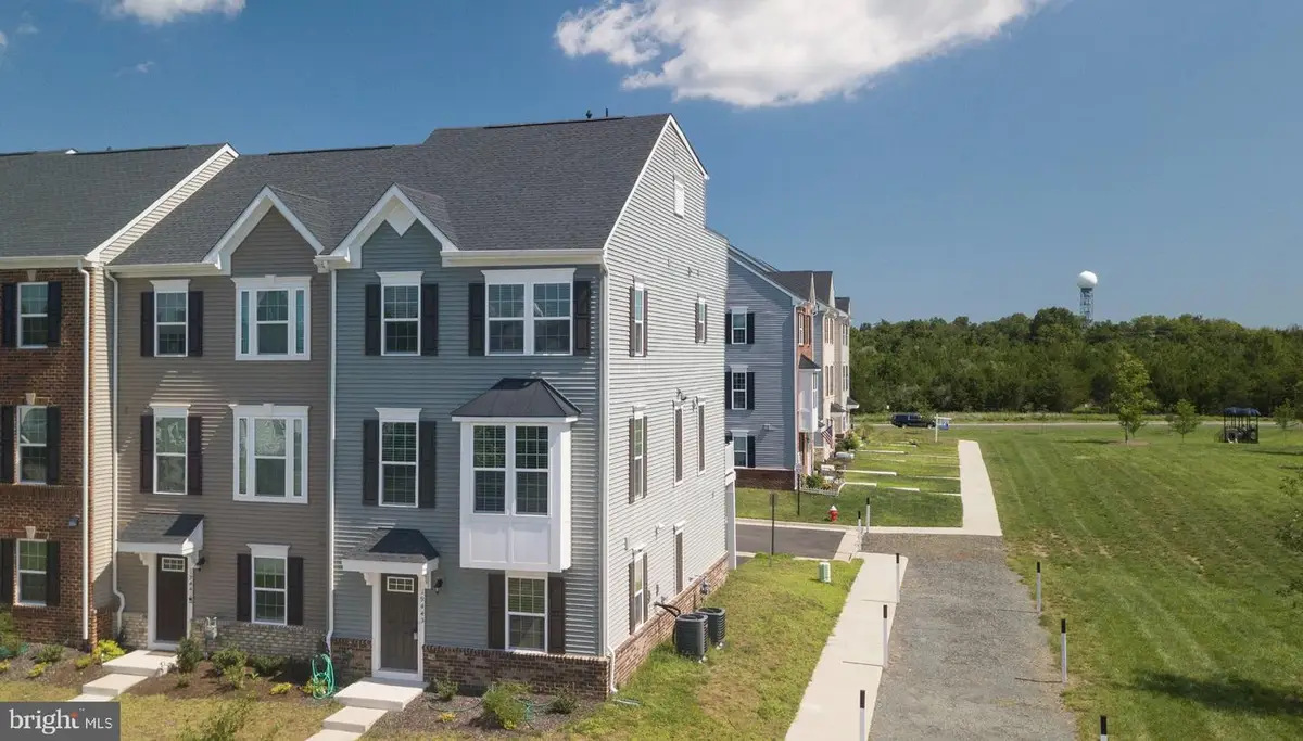 19443 Spokan Sq, Leesburg, VA 20175 - #1