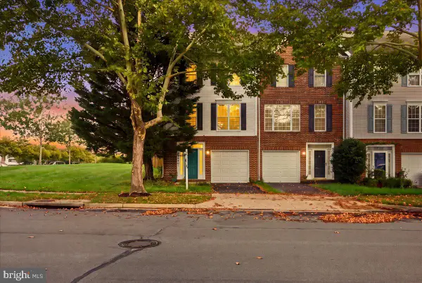 42840 Golf View Dr, CHANTILLY, VA 20152