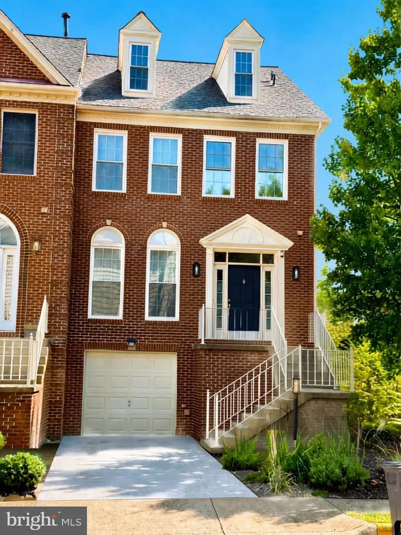 46544 Lynnhaven Sq, Sterling, VA 20165 - #2