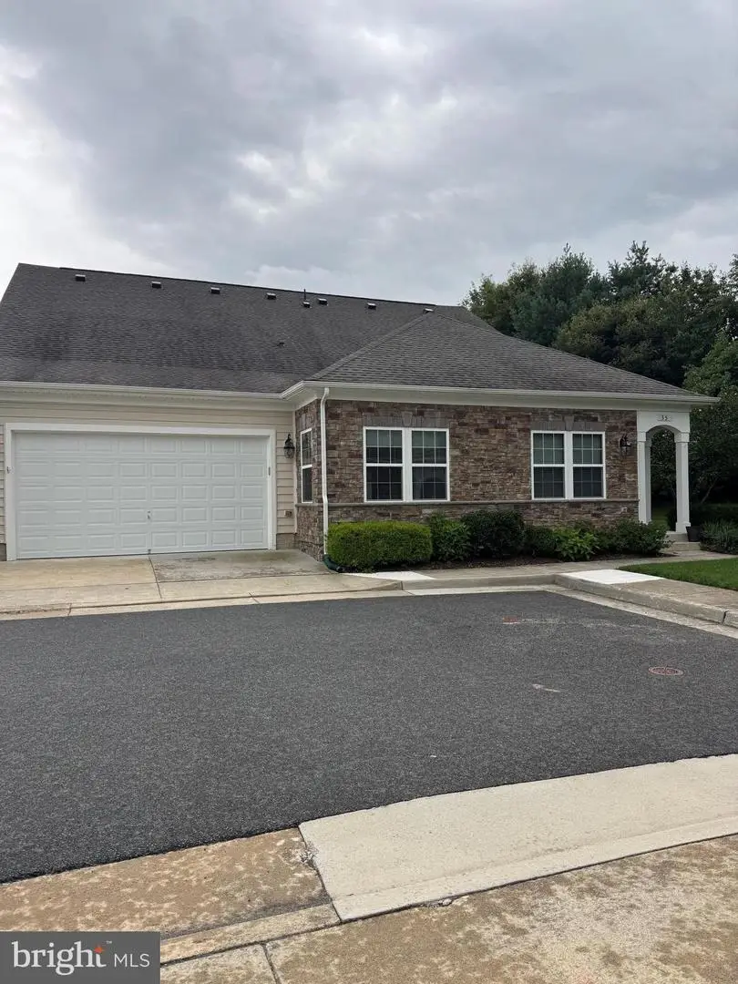 35 Harpers Mill Way, Lovettsville, VA 20180 - #1