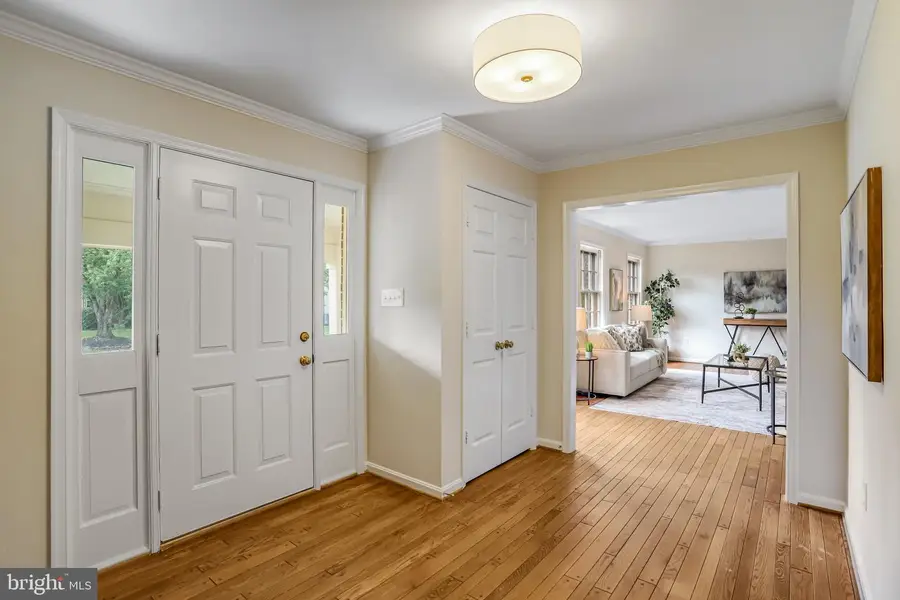 1 Byron Ct, Sterling, VA 20165 - #3