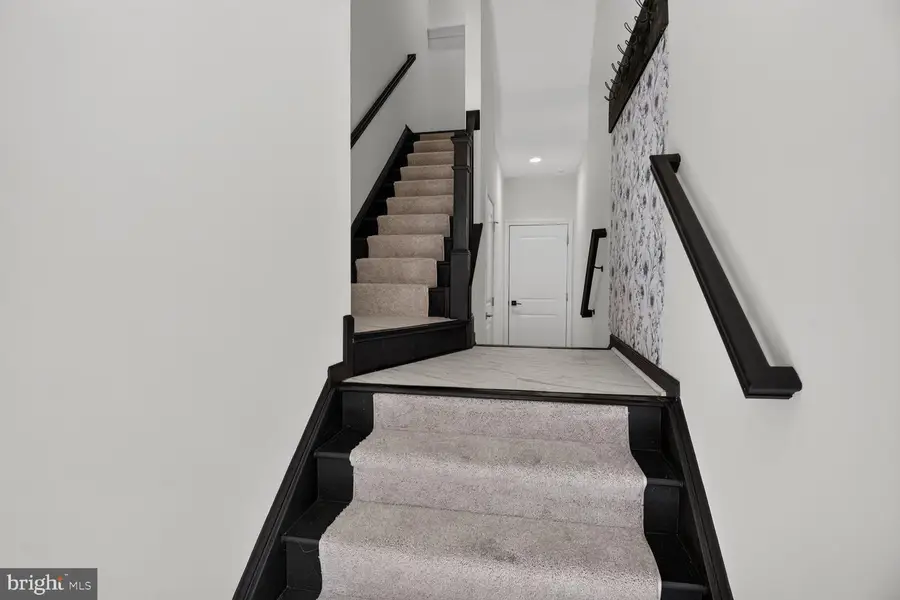 23465 Belvoir Woods Ter, Ashburn, VA 20148 - #2
