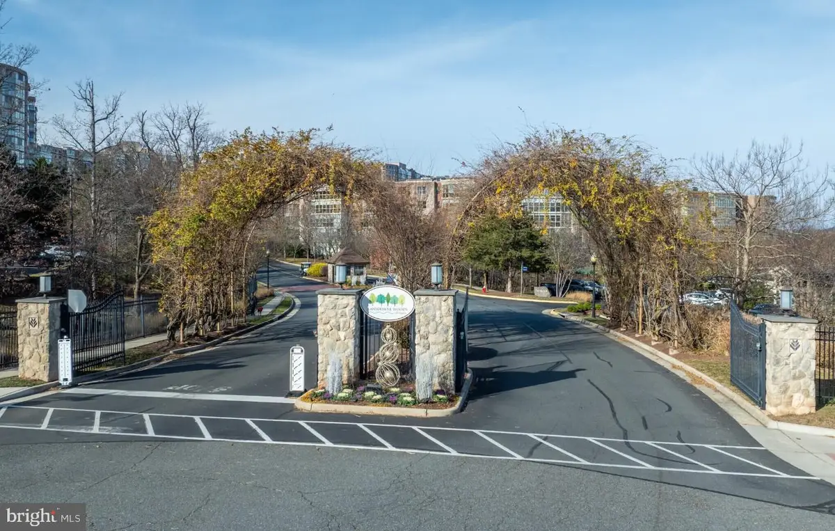 19385 Cypress Ridge Ter #914, Leesburg, VA 20176 - #1