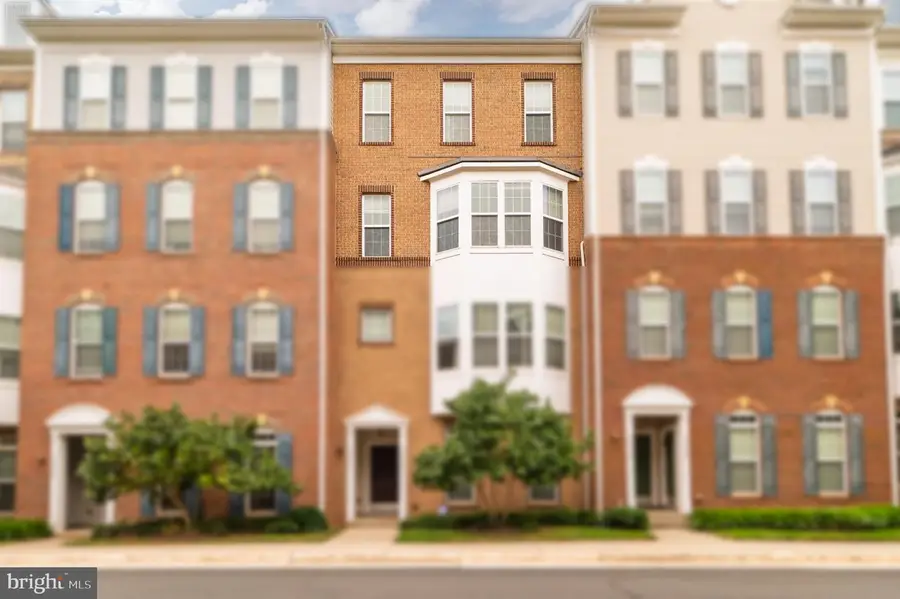 22354 Concord Station Ter, Ashburn, VA 20148 - #2