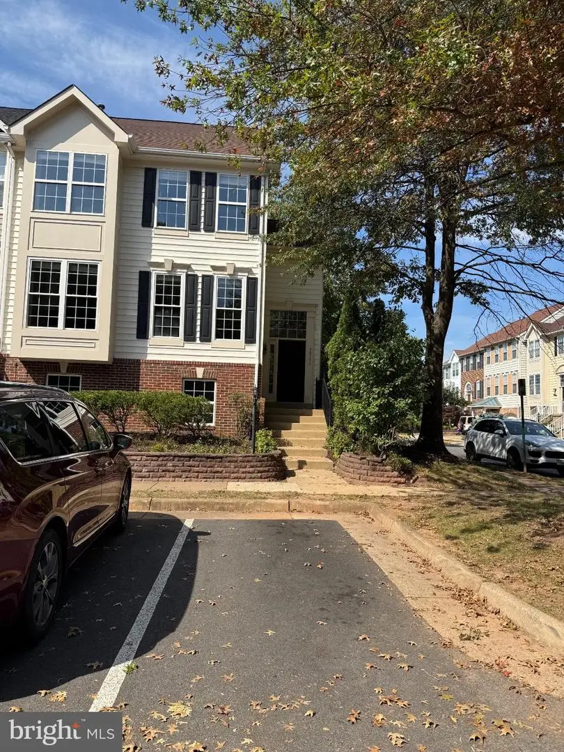46790 Manchester Ter, Sterling, VA 20165 - #3