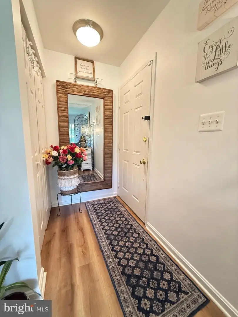 118 Westwick Ct #8, Sterling, VA 20165 - #2