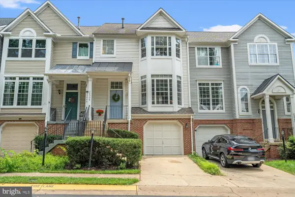 20558 Wake Ter, STERLING, VA 20165