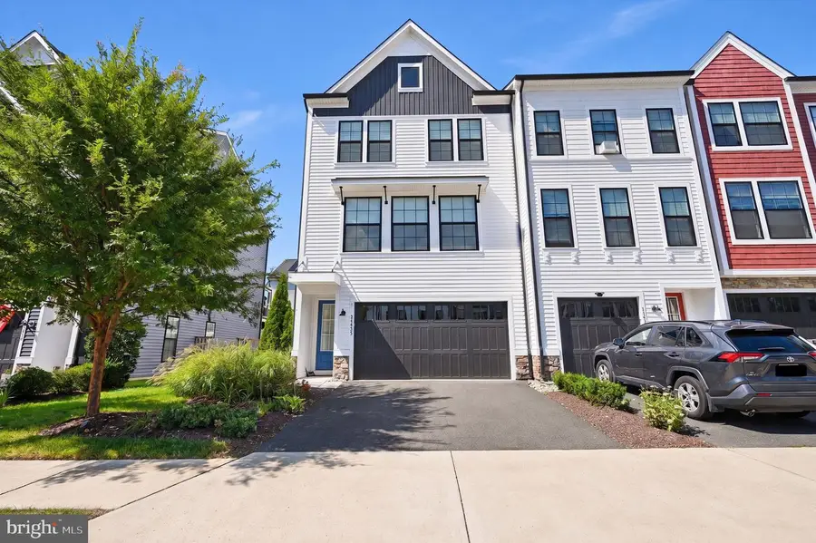 25433 Hartland Orchard Ter, Chantilly, VA 20152 - #2