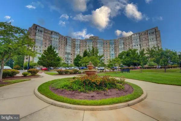 19365 Cypress Ridge Ter #821, LEESBURG, VA 20176