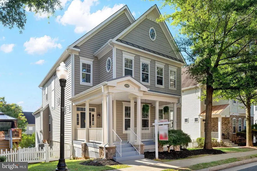 17562 Lethridge Cir, Round Hill, VA 20141 - #2