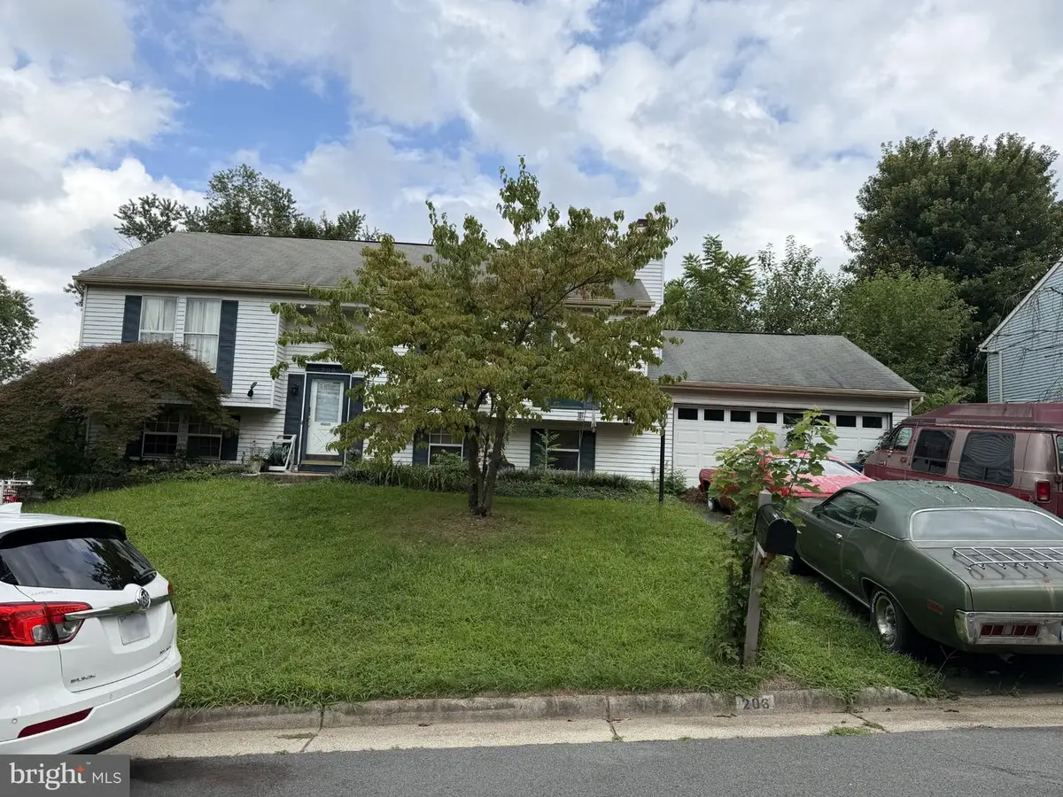 206 N Laura Anne Dr, Sterling, VA 20164 - #1