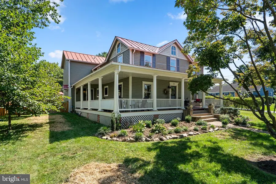 140 S 29th St, Purcellville, VA 20132 - #2