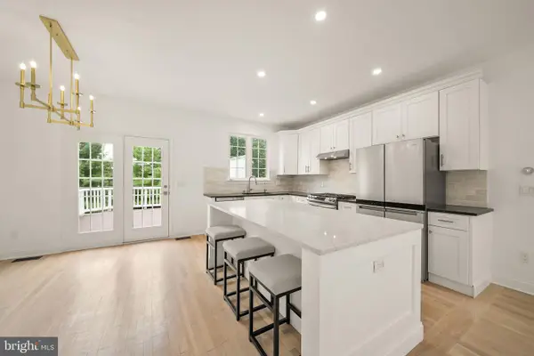 43809 Lees Mill Sq, LEESBURG, VA 20176