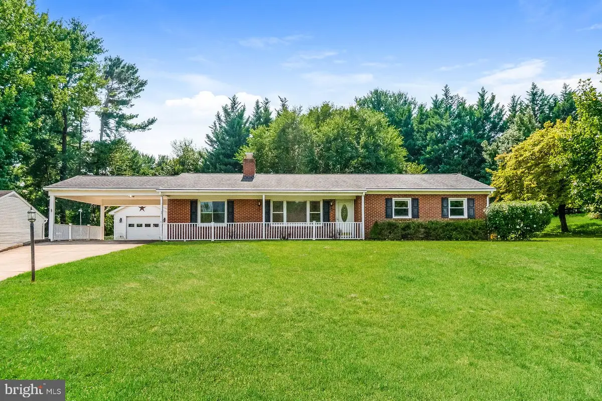 591 Curry Springs Pl, Hamilton, VA 20158 - #1