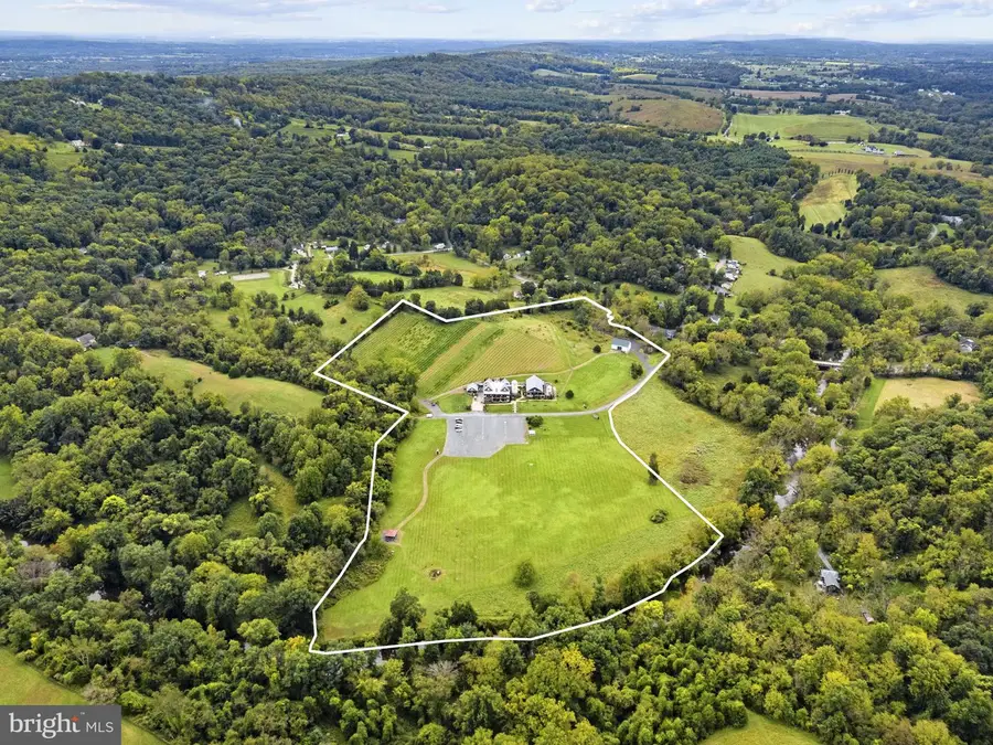 41255 Annas Ln, Lovettsville, VA 20180 - #2