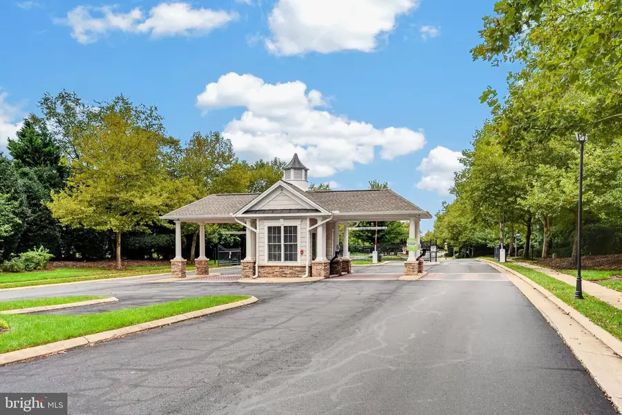 20759 Crescent Pointe Pl, Ashburn, VA 20147 - #2