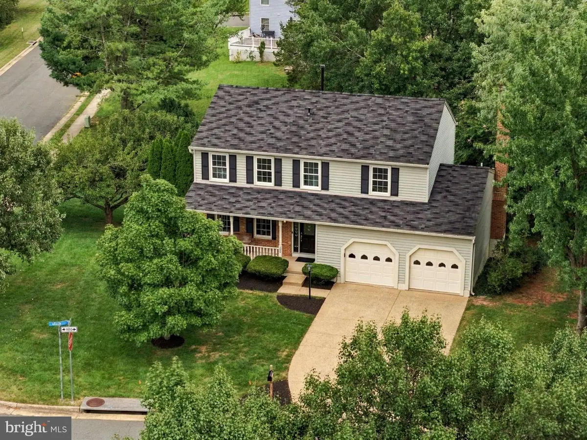 300 Helen Ct, Sterling, VA 20164 - #1