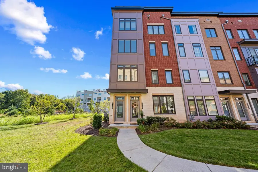 43209 Mongold Sq, Ashburn, VA 20148 - #3