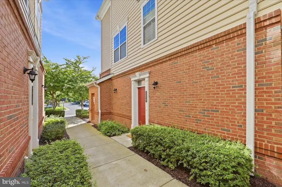 23297 Southdown Manor Ter #106, Ashburn, VA 20148 - #2