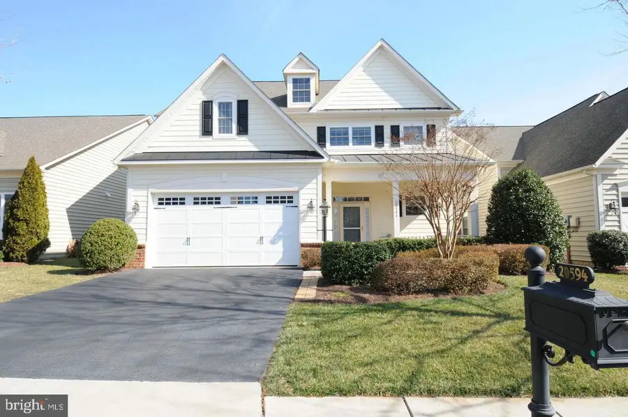 20594 Golden Ridge Dr, Ashburn, VA 20147 - #2