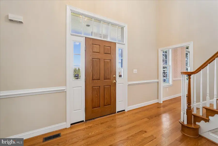 18077 Clendenning Cir, Round Hill, VA 20141 - #2