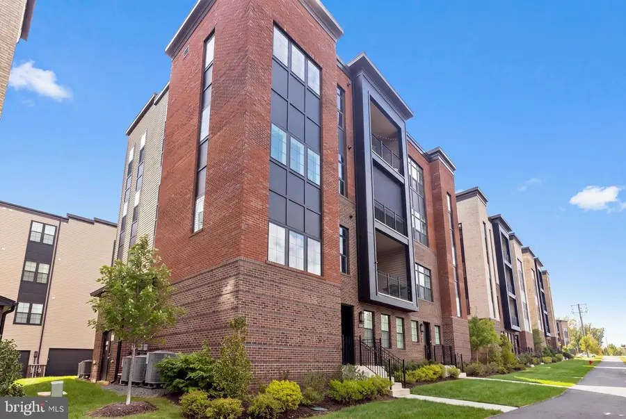 22145 Headwater Ter #400, Ashburn, VA 20148 - #3