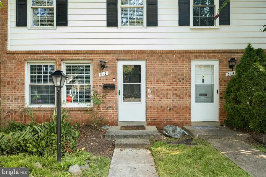312 E Cornell Dr E #167, Sterling, VA 20164 - #2