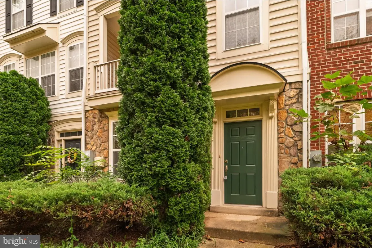22997 Bulwark Ter, Ashburn, VA 20148 - #1