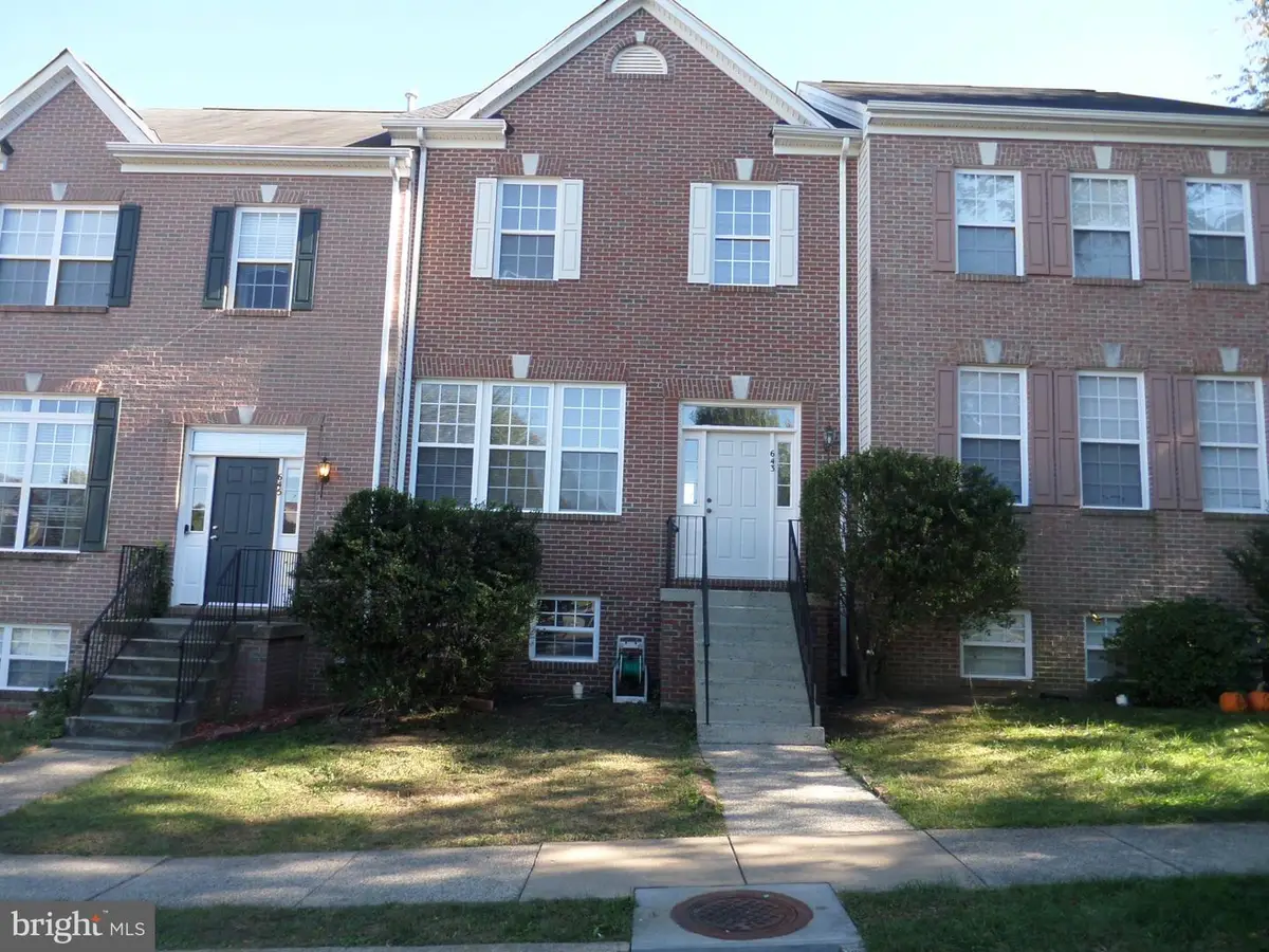 643 Mcleary Sq Se, Leesburg, VA 20175 - #1