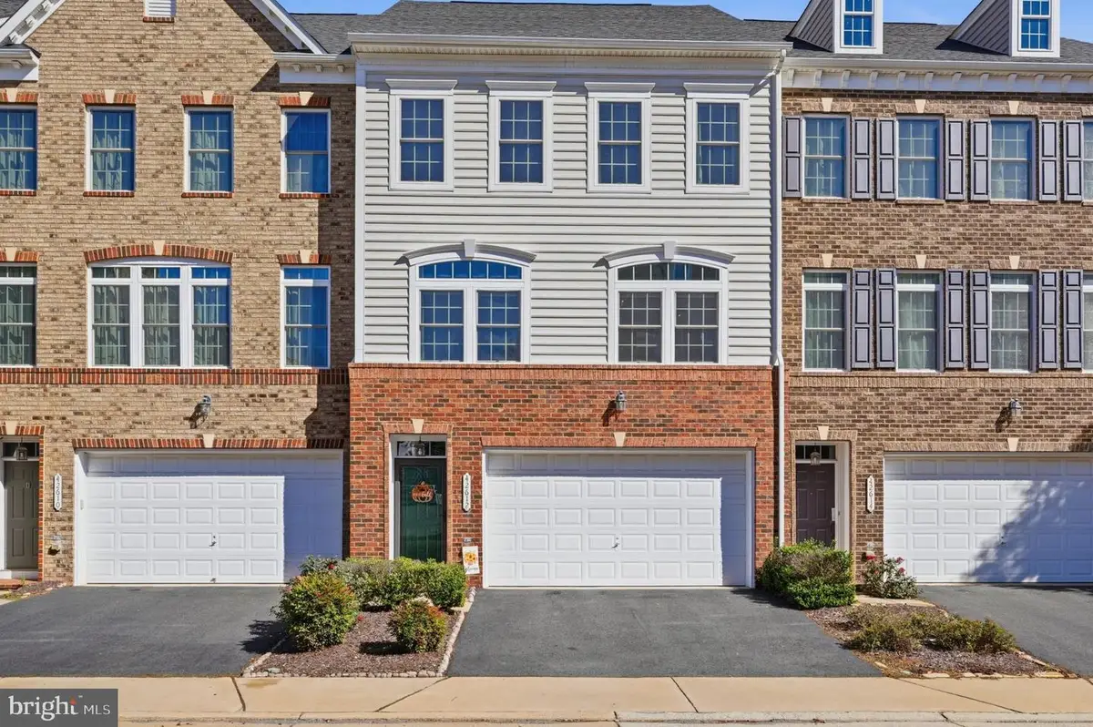 42612 Harlow Meadows Ter, Sterling, VA 20166 - #1