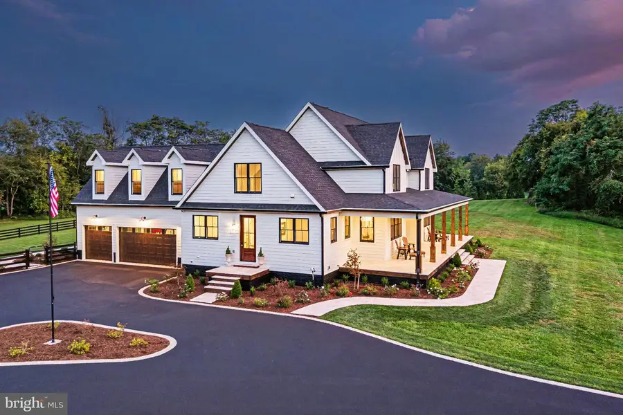 12016 Mountain Rd, Lovettsville, VA 20180 - #3