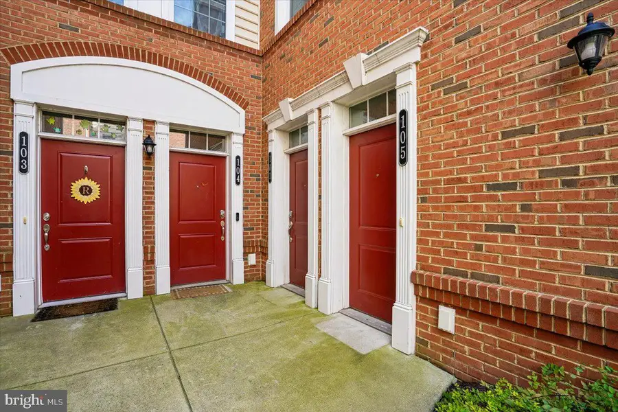23286 Southdown Manor Ter #105, Ashburn, VA 20148 - #2