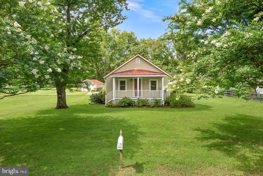 35121 Bloomfield Rd, Round Hill, VA 20141 - #2