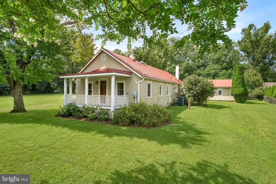 35121 Bloomfield Rd, Round Hill, VA 20141 - #3