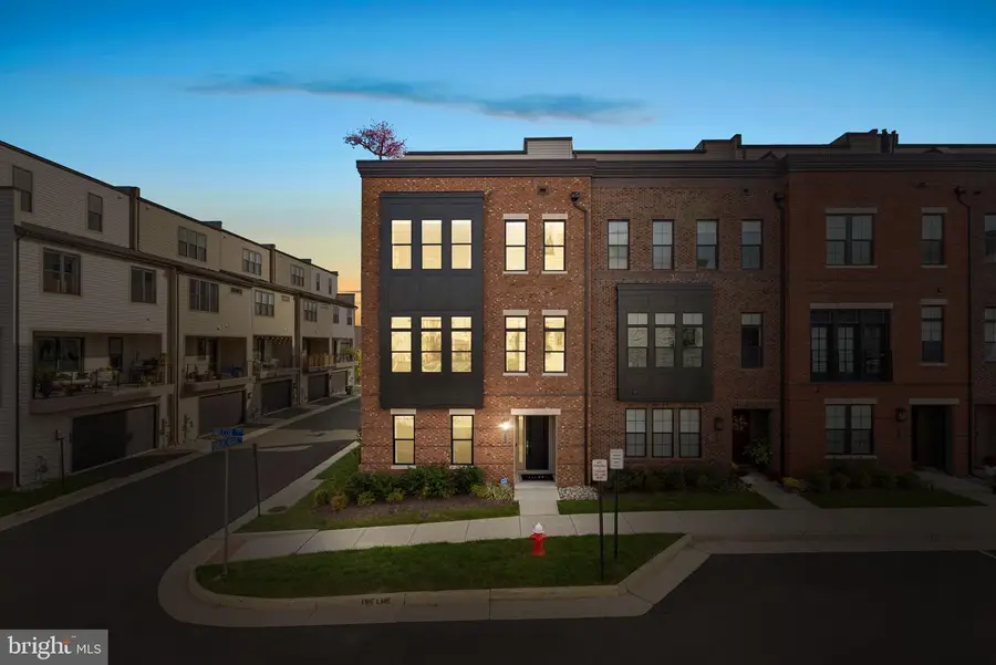 43447 Wilcox Ter, Ashburn, VA 20148 - #2