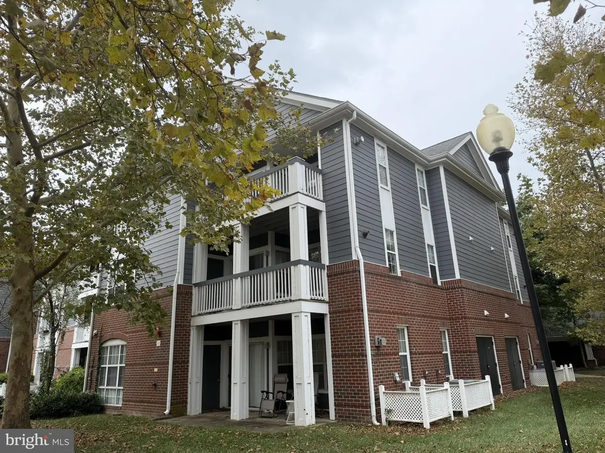 20332 Beechwood Ter #201, Ashburn, VA 20147 - #1