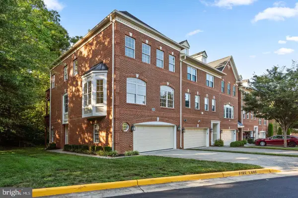 47740 Warwickshire Ter, STERLING, VA 20165