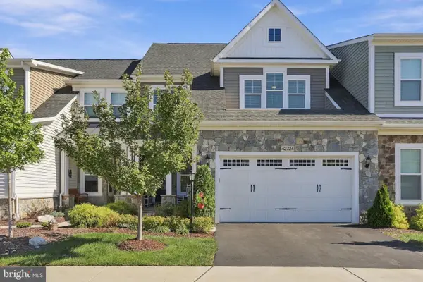 42724 Cushing Ter, ASHBURN, VA 20148