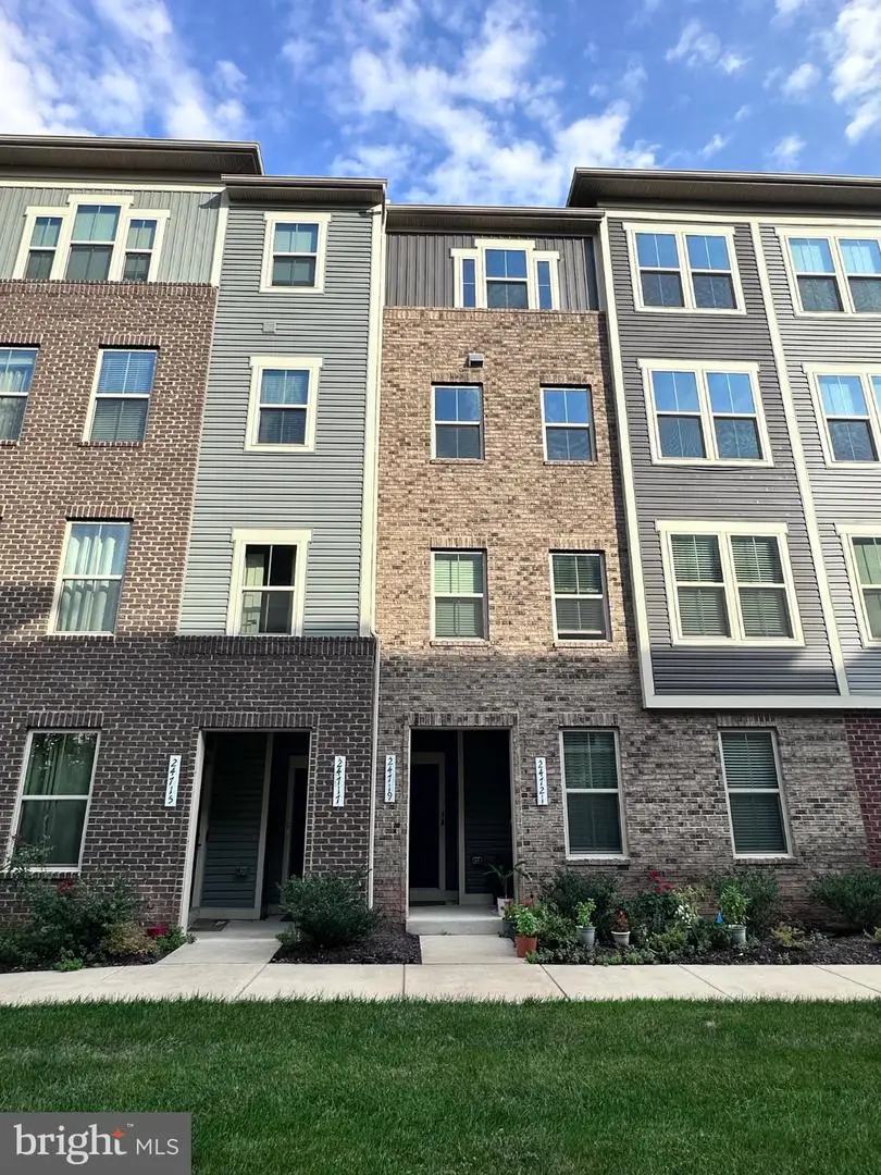 24719 Monk Meadows Ter, Sterling, VA 20166 - #1